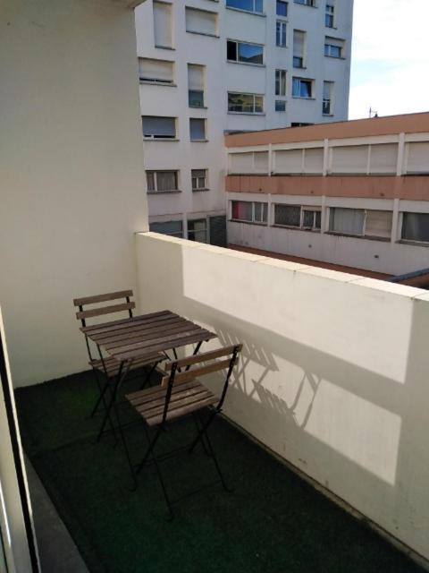 Appartements Boulevard des Pyrénées Pau Exterior foto